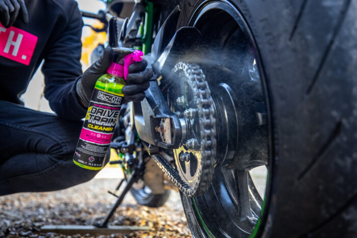 MUC-Off Preparat czyszczący układ napędowy POWERSPORTS DRIVETRAIN CLEANER 500ml - obrazek 8