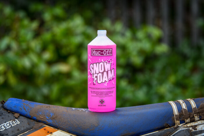 MUC-Off Płyn do pianownic SNOW FOAM 1L - obrazek 7
