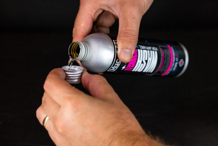 MUC-Off Środek do prania TECHNICAL WASH 300 ml - obrazek 9