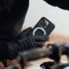 Quad Lock Etui na telefon MAG IPhone 15 Pro - obrazek 9